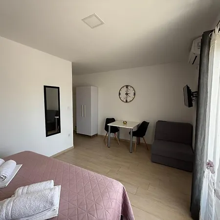 Apartments Matic Baska Voda Room photo